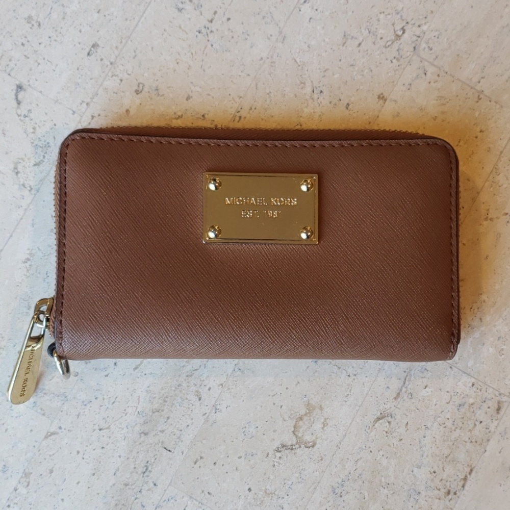Micheal Kors wallet